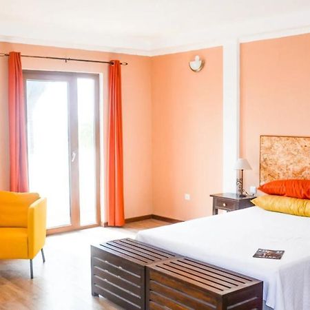 Emoyeni Gardens Hotel Sao Tome Exterior photo