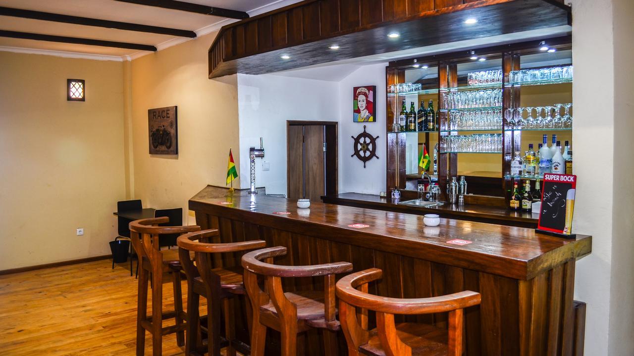 Emoyeni Gardens Hotel Sao Tome Exterior photo